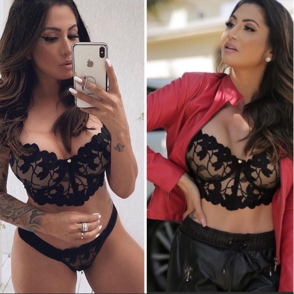 Super sexy nude/black lace bralette